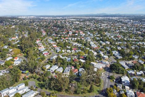 Property photo of 31 Eric Crescent Annerley QLD 4103