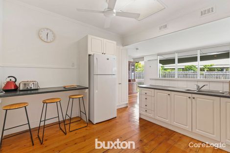 Property photo of 1 Kurrajong Street Bentleigh East VIC 3165