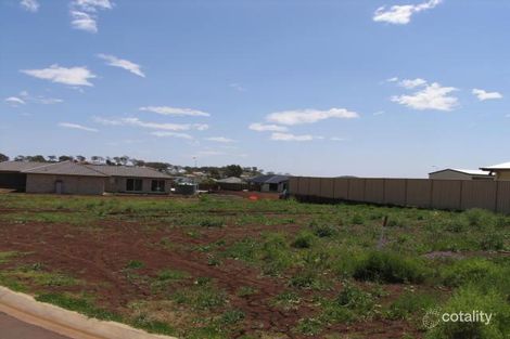 4 Schaefer Ct, Westbrook, QLD 4350