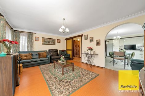 Property photo of 32 Central Avenue Altona Meadows VIC 3028