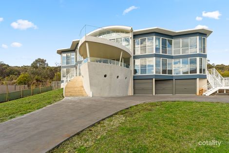 14 Kavanagh St, Jerrabomberra, NSW 2619