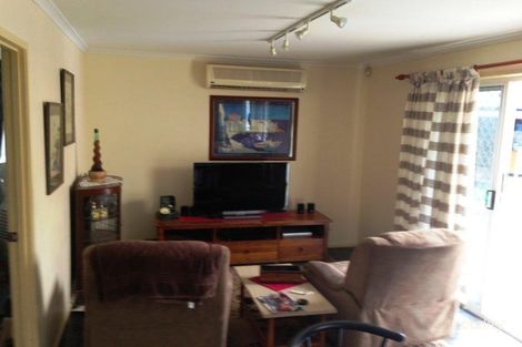 Property photo of 17 Meredith Place Redland Bay QLD 4165