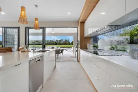 Property photo of 102 Paradise Parade Jacobs Well QLD 4208