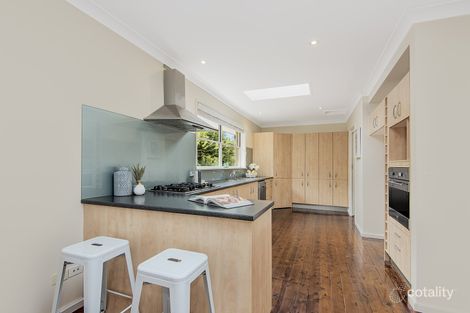 Property photo of 18 Elm Avenue Belrose NSW 2085