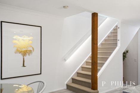 2/28 Vaggelas Cres, Biggera Waters, QLD 4216