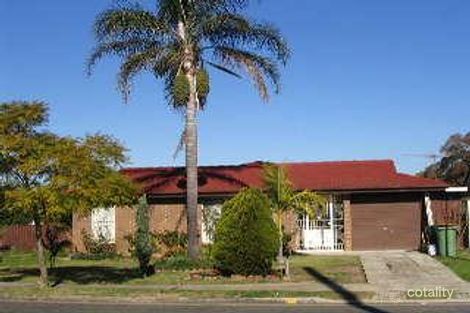 9 Caulfield Cres, St Johns Park, NSW 2176