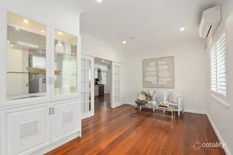 Property photo of 44A Surfers Parade Freshwater NSW 2096