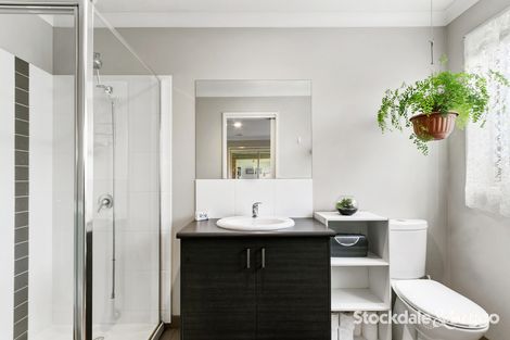 Property photo of 11 Barooga Crescent Churchill VIC 3842