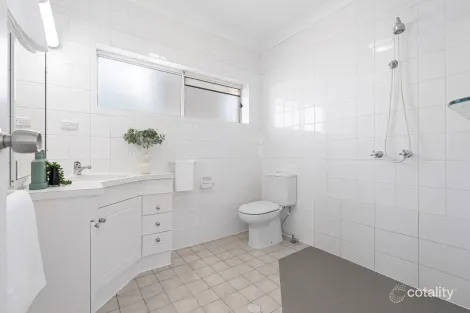 Property photo of 61 Nelson Parade Manly QLD 4179