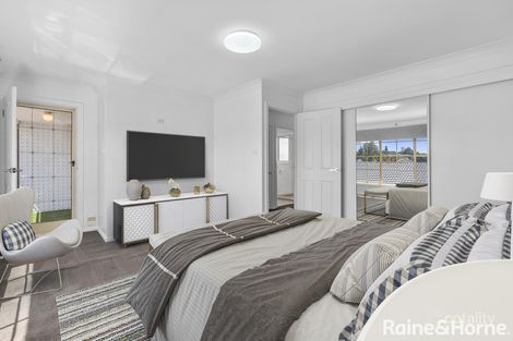 Property photo of 1/12 Kitson Place Minto NSW 2566