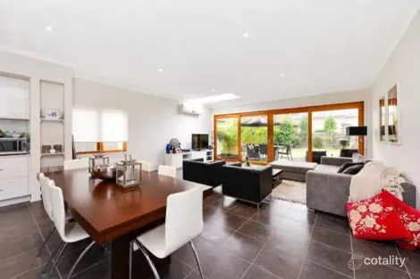 Property photo of 24B Davey Street Parkdale VIC 3195