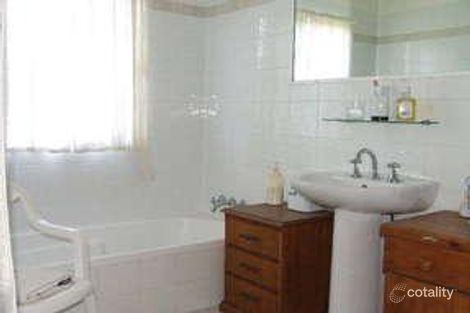 Property photo of 11 Wattle Avenue Warwick QLD 4370