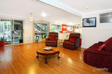 Property photo of 6 Poeppel Place Helensvale QLD 4212