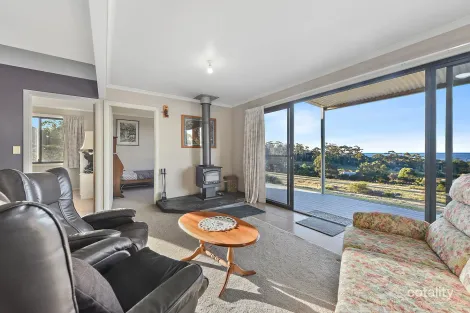 Property photo of 3 Lehner Crescent Bicheno TAS 7215