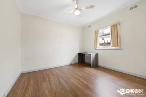 Property photo of 9 Emu Road Maidstone VIC 3012