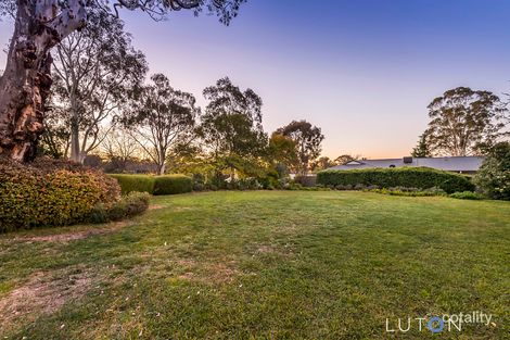 Property photo of 17 McLachlan Crescent Weetangera ACT 2614