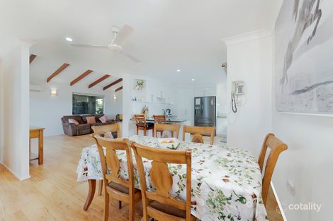 Property photo of 18 Barellan Parade Qunaba QLD 4670