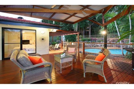Property photo of 25 Dumbarton Drive Kenmore QLD 4069
