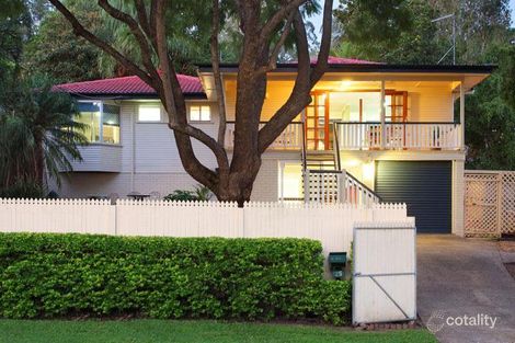Property photo of 25 Dumbarton Drive Kenmore QLD 4069