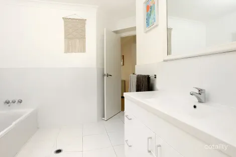Property photo of 28/36 Weedons Road Nerang QLD 4211