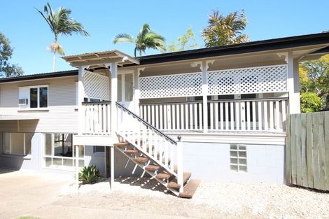 16 Woonara Dr, Petrie, QLD 4502