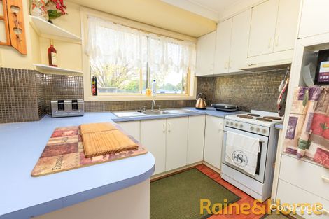 Property photo of 7 Light Place Dubbo NSW 2830