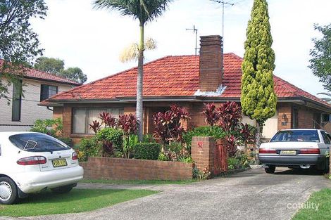 36 Macquarie St, Greenacre, NSW 2190