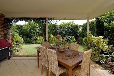 37 Kentucky Bvd, Hocking, WA 6065