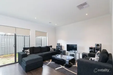 Property photo of 12 Mill Circuit Clyde North VIC 3978