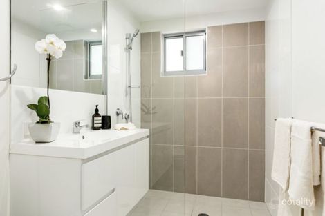 Property photo of 6/6-10 Wattle Street Yorkeys Knob QLD 4878