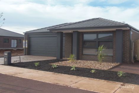 Property photo of 20 Phoenix Grove Fraser Rise VIC 3336