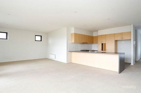 Property photo of 21/1 Conservatory Drive Burwood VIC 3125