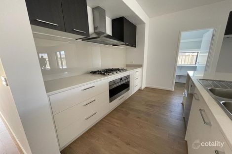 Property photo of 3 Rathberry Circuit Clyde North VIC 3978