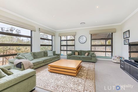 Property photo of 32 Lever Place Royalla NSW 2620