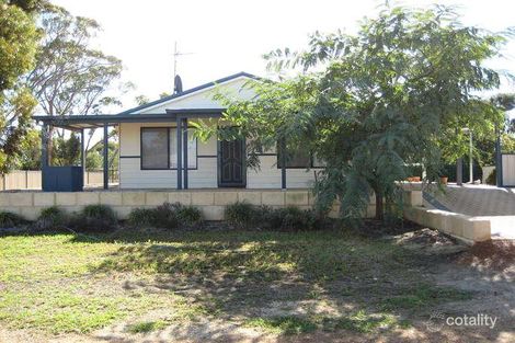 9 Seaforth St, Moora, WA 6510