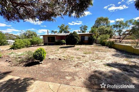 Property photo of 31 Lockyer Street Goomalling WA 6460