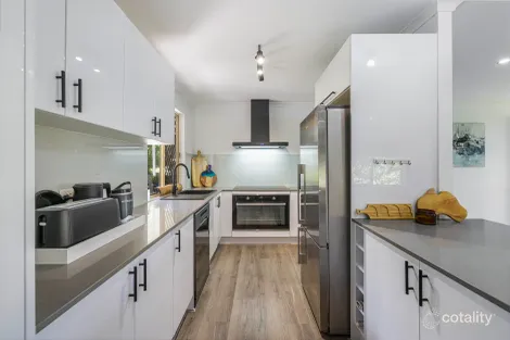 Property photo of 3 Fulmar Court Aroona QLD 4551