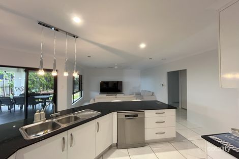 Property photo of 33 Douglas Crescent Rural View QLD 4740