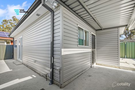 Property photo of 32 Mindanao Avenue Lethbridge Park NSW 2770