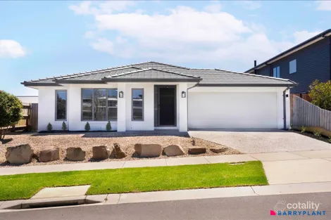 8b Elevation Cres, San Remo, VIC 3925