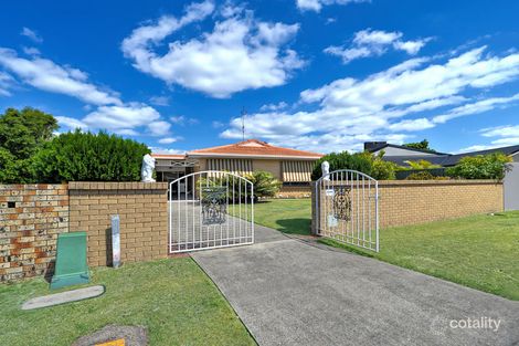 Property photo of 32 Fairsky Avenue Mermaid Waters QLD 4218