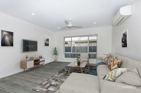 Property photo of 25 Whitsunday Circuit Pimpama QLD 4209