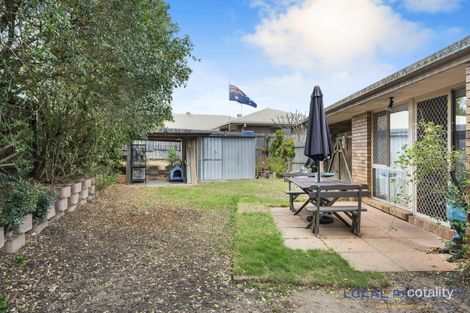 Property photo of 16 Sundowner Street Regents Park QLD 4118
