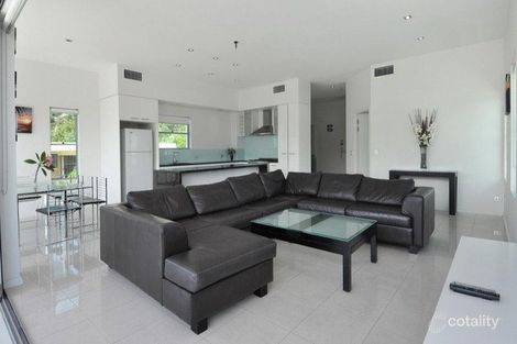 Property photo of 6 Seagull Avenue Mermaid Beach QLD 4218