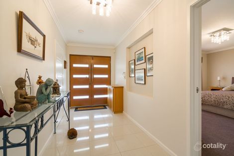 Property photo of 17 Hamelin Drive Lake Coogee WA 6166