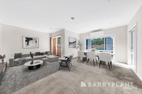Property photo of 30 Amberlea Circuit Taylors Hill VIC 3037