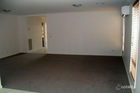 Property photo of 11 Emperor Road Kialla VIC 3631