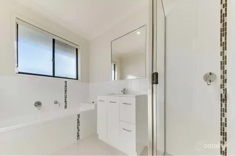 Property photo of 30 Johnson Drive Hidden Valley QLD 4703