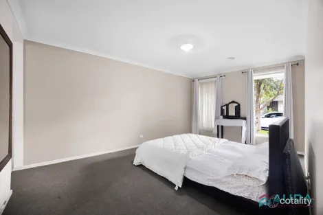 Property photo of 10 Simonson Way Williams Landing VIC 3027