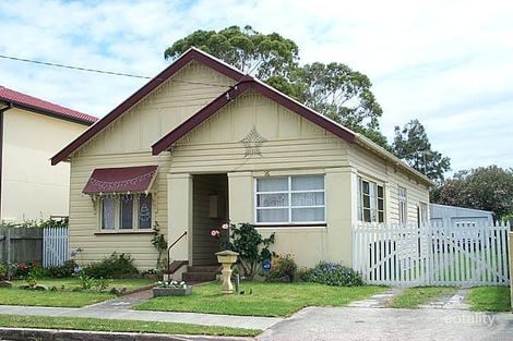 16 Pulver St, Hamilton South, NSW 2303